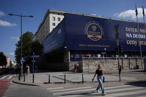 Inflation in Poland at 4.1% in 2025, central bank survey shows
