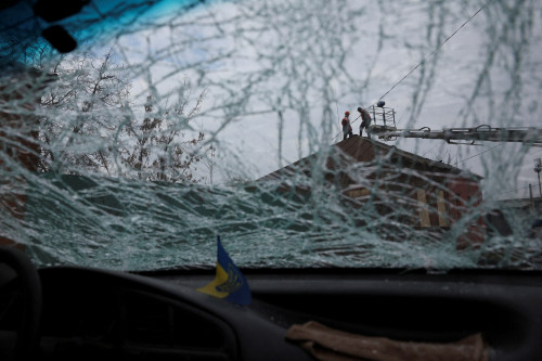 Trump officials eye a longer road to Ukraine peace as frustration mounts