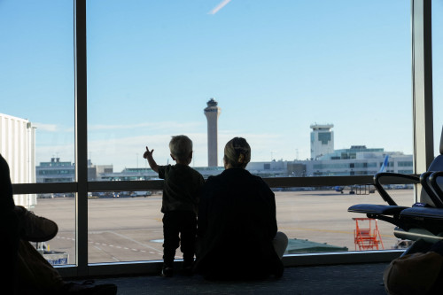 2025-07-15T210529Z_1_LYNXMPEL6E0Z1_RTROPTP_4_USA-AIRLINES-2