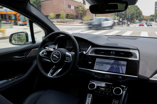 2025-07-17T150729Z_1_LYNXMPEL6G0PG_RTROPTP_4_ALPHABET-WAYMO