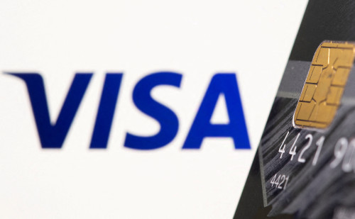 2025-07-29T211323Z_2_LYNXMPEL6S15W_RTROPTP_4_VISA-SAFRICA-1