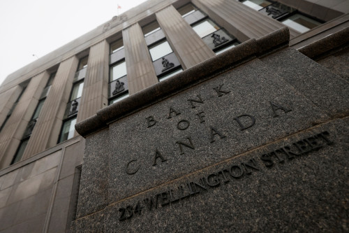 2025-07-30T140635Z_1_LYNXMPEL6T0TP_RTROPTP_4_CANADA-CENBANK-1